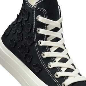 Converse Flower Play Platform Sneaker